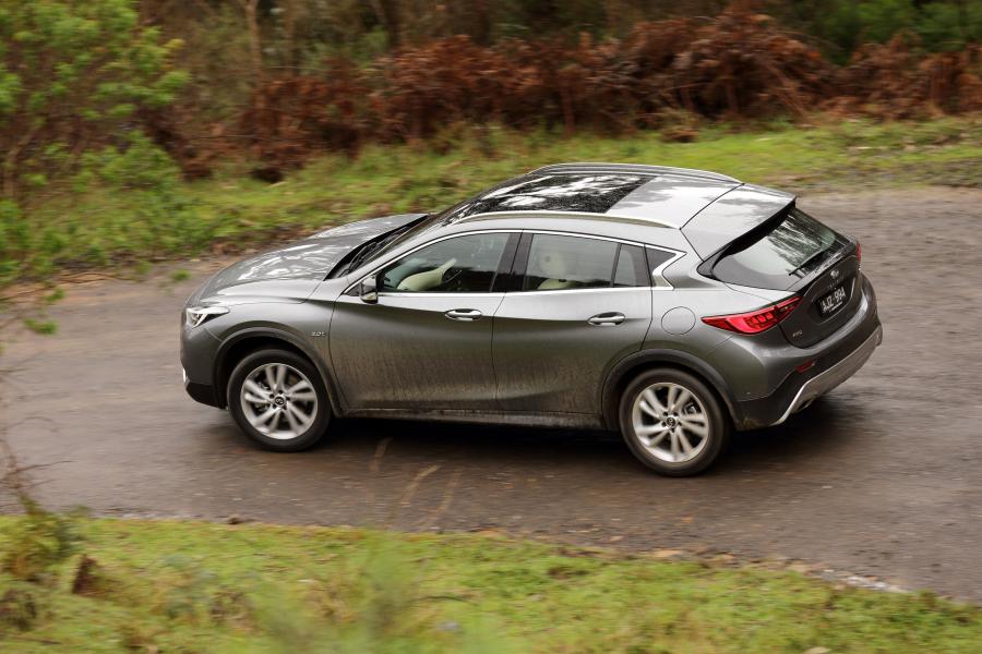  Infiniti QX30 2.0t AWD 2016 года  (AU) (фото 21 из 30)